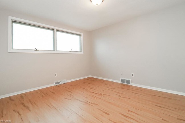 Building Photo - 11425 Tonsing Dr