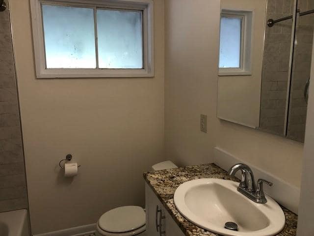 Building Photo - 708 Littledale Rd