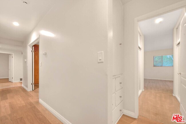 Building Photo - 4509 Don Miguel Dr