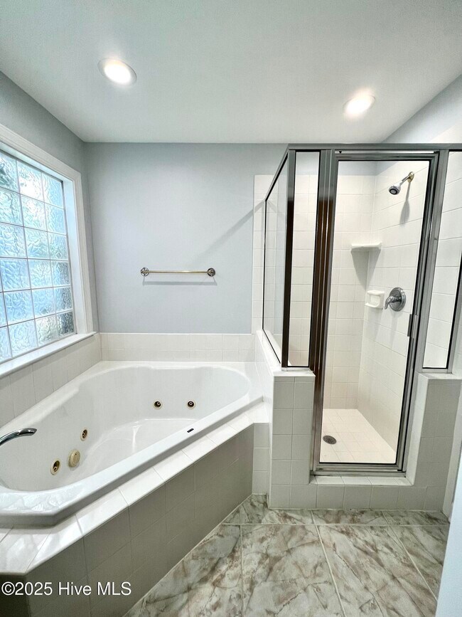 Building Photo - 10173 Stoney Brook Ct SE