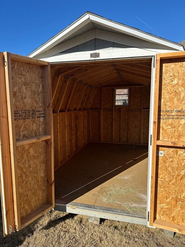 Building Photo - Available Now! Modern 3-Bedroom, 2-Bathroom Home in Legendary Subdivision near Shaw Elementary