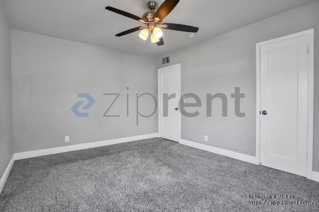 Building Photo - 1331 W Yale Ave