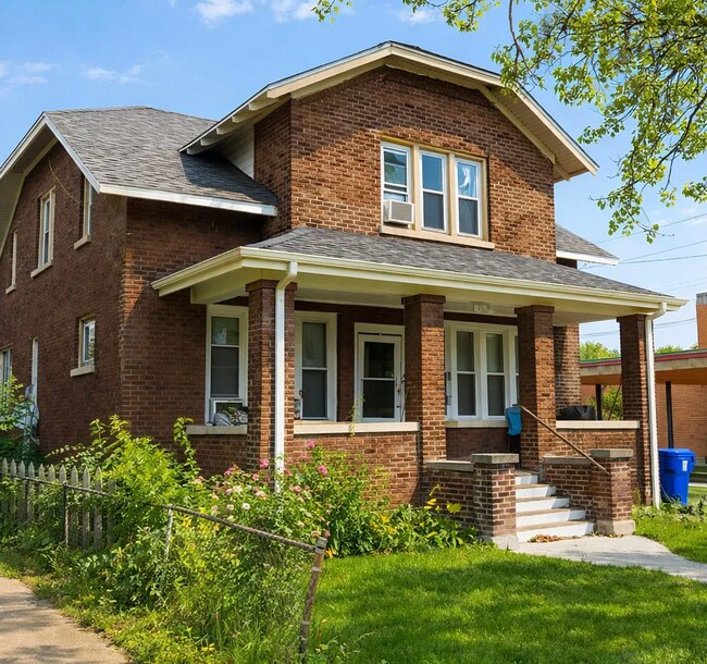 Building Photo - 2614 63rd St