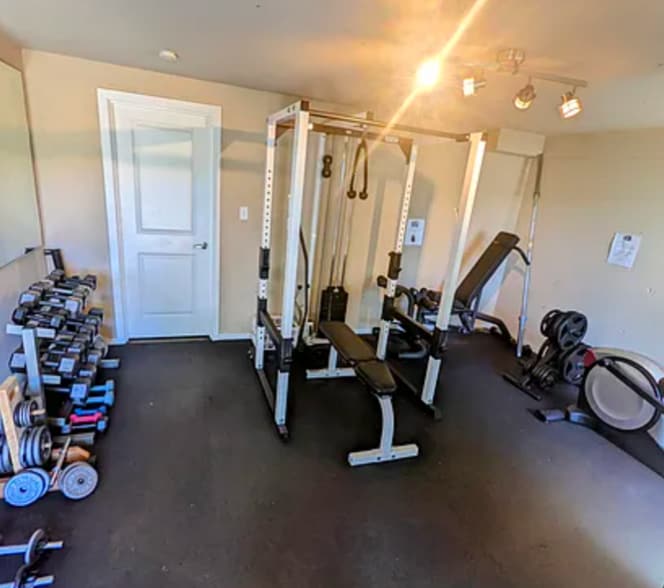 Building Photo - 3420 15th Ave W