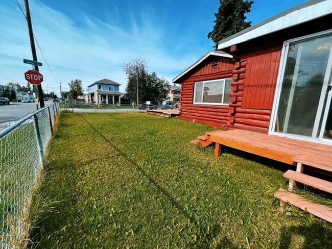 Building Photo - Unique and Updated Corner Lot Cabin in Mou...