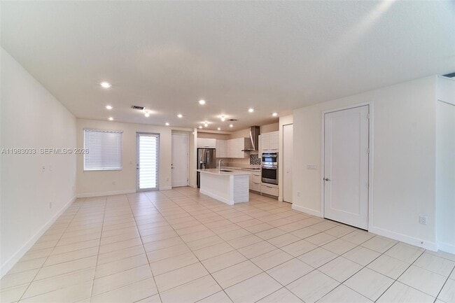 Building Photo - 10447 NW 66th St