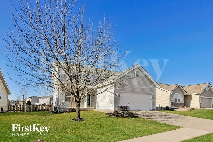 Building Photo - 1903 Briarfield Dr