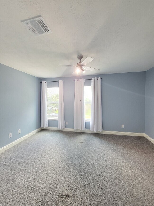 Building Photo - 14130 Beech Glen Dr