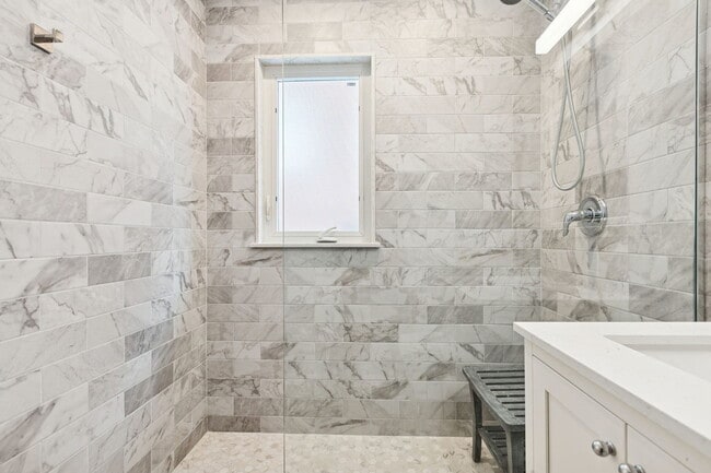 Building Photo - 2607 McDaniel Ave