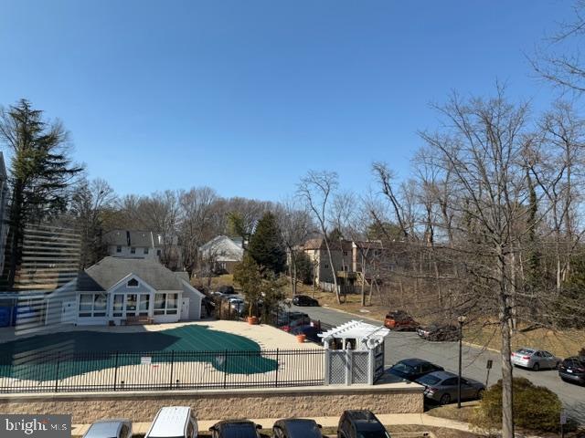 Building Photo - 3175 Summit Square Dr