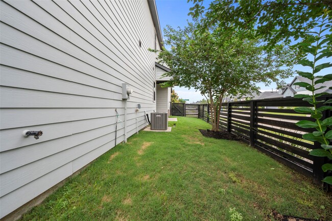 Building Photo - 18503 Gratification Ln