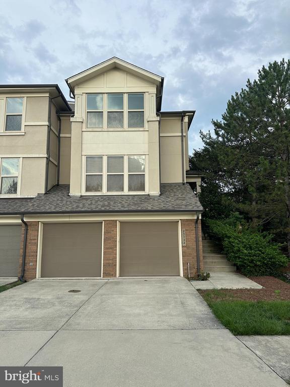 Building Photo - 23322 Evening Primrose Square
