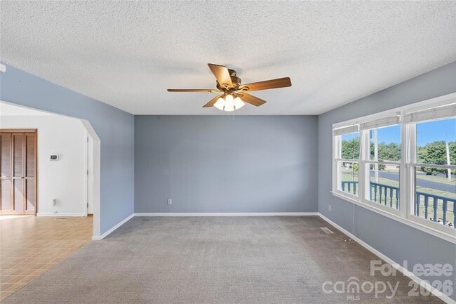 Building Photo - 1607 McFarland Dr