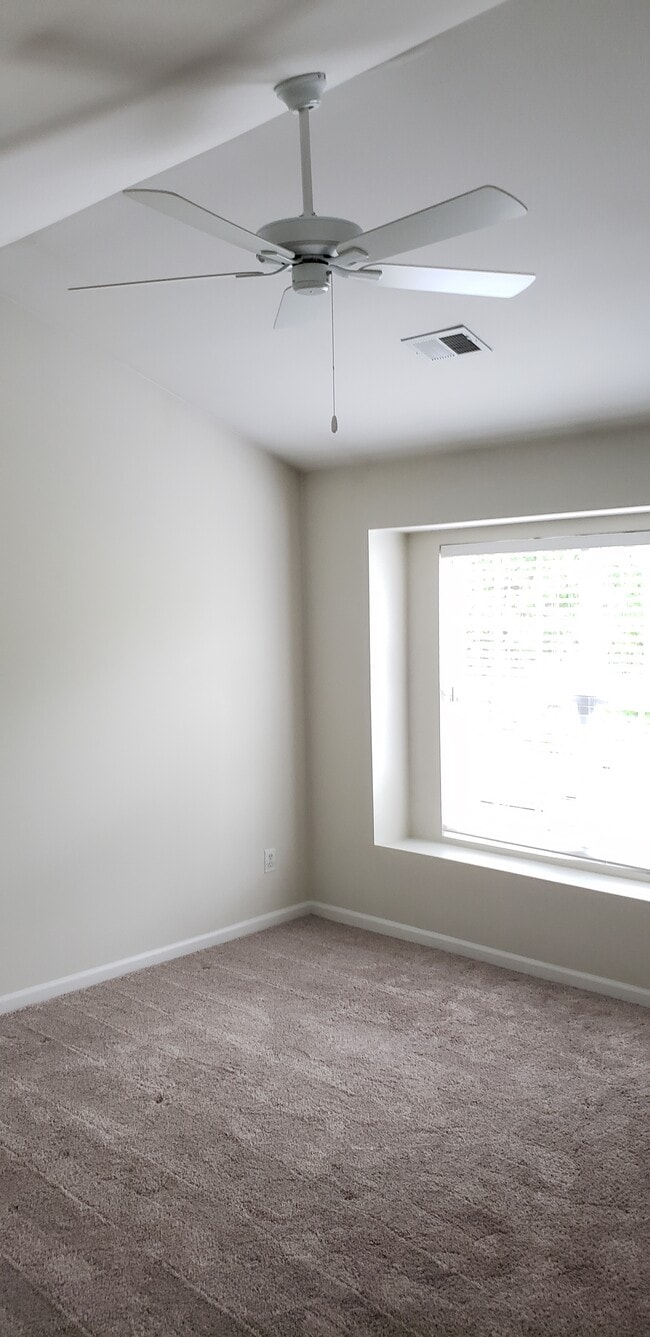 Building Photo - 6357 Double Eagle Dr