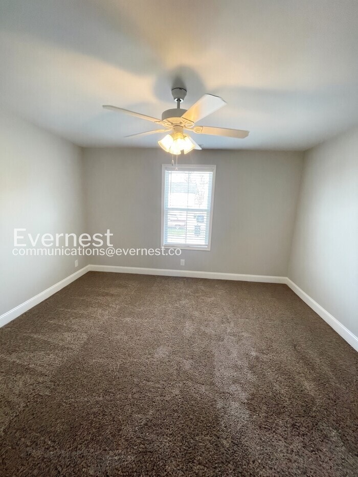 Building Photo - 222 Notgrass Rd