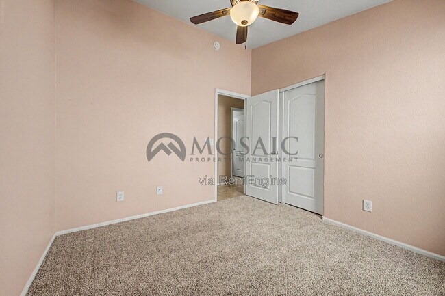 Building Photo - 66 W Holstein Trail