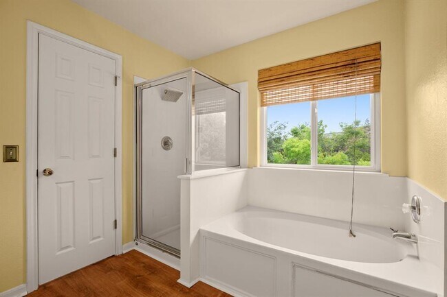 Building Photo - 2646 Cascade Falls Dr
