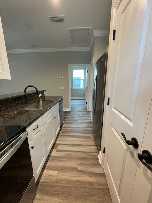 Building Photo - New Construction - Beautiful 2 Bedroom, 2 ...