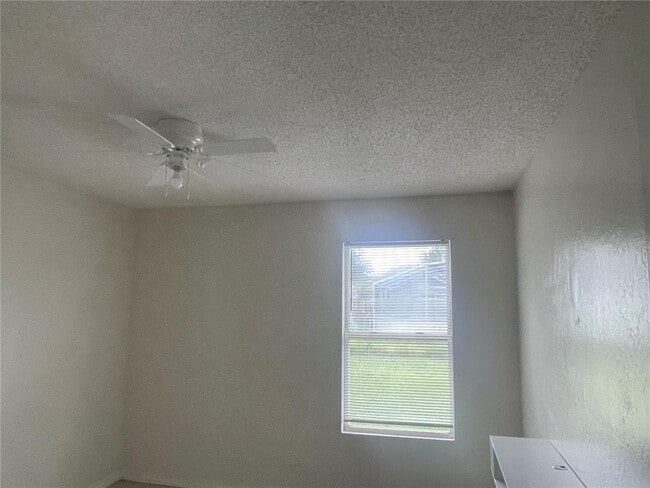 Building Photo - 820 Blanc Ct
