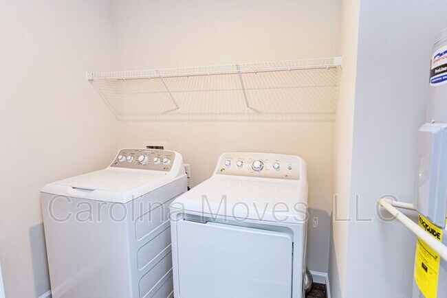 Building Photo - 303 Maplestead Farms Ct