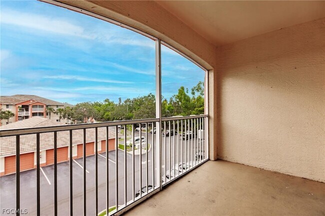 Building Photo - 6321 Aragon Way