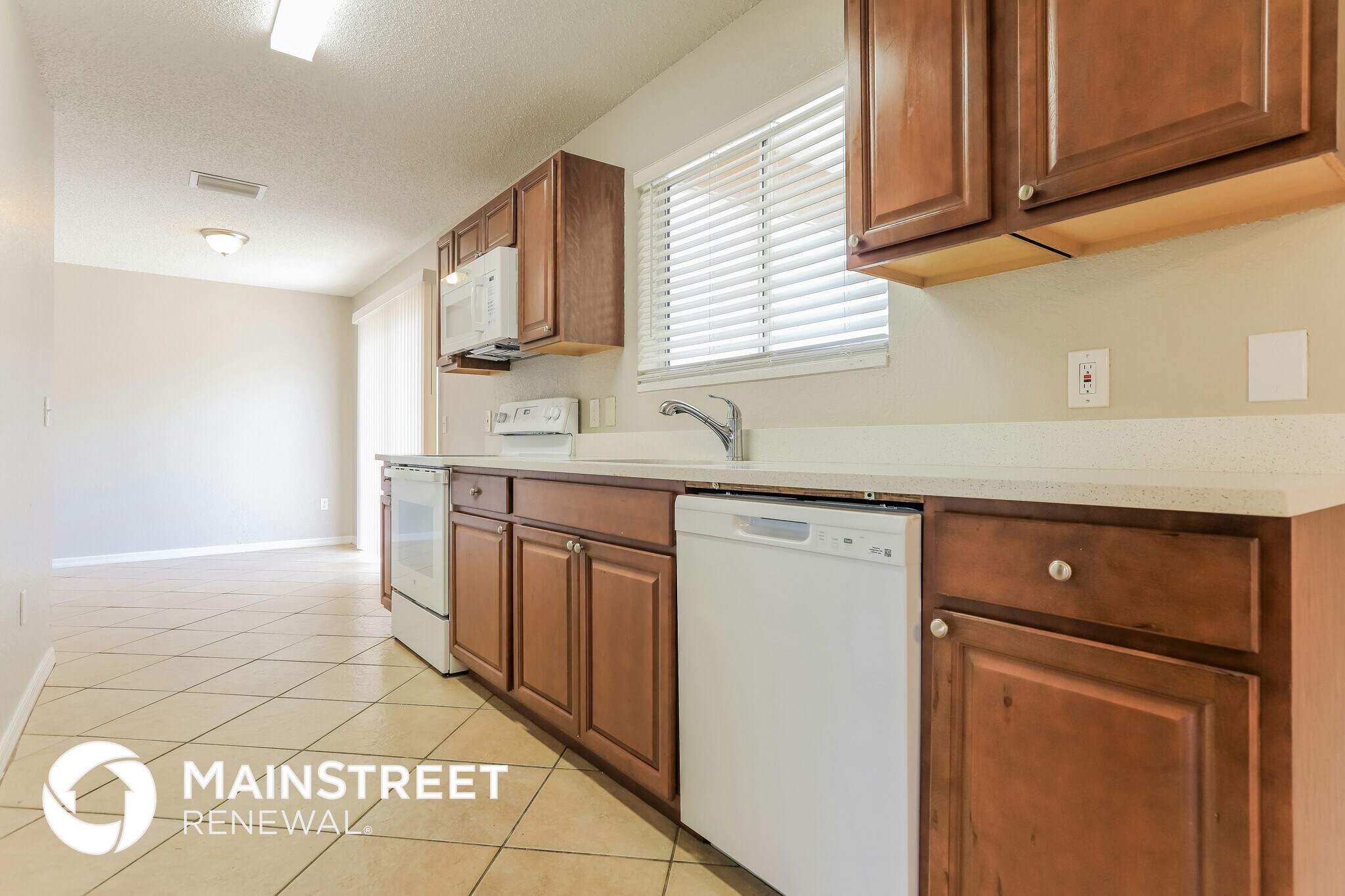 Building Photo - 22225 Seaton Ave