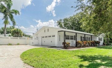 Building Photo - 863 Bay Breeze Terrace