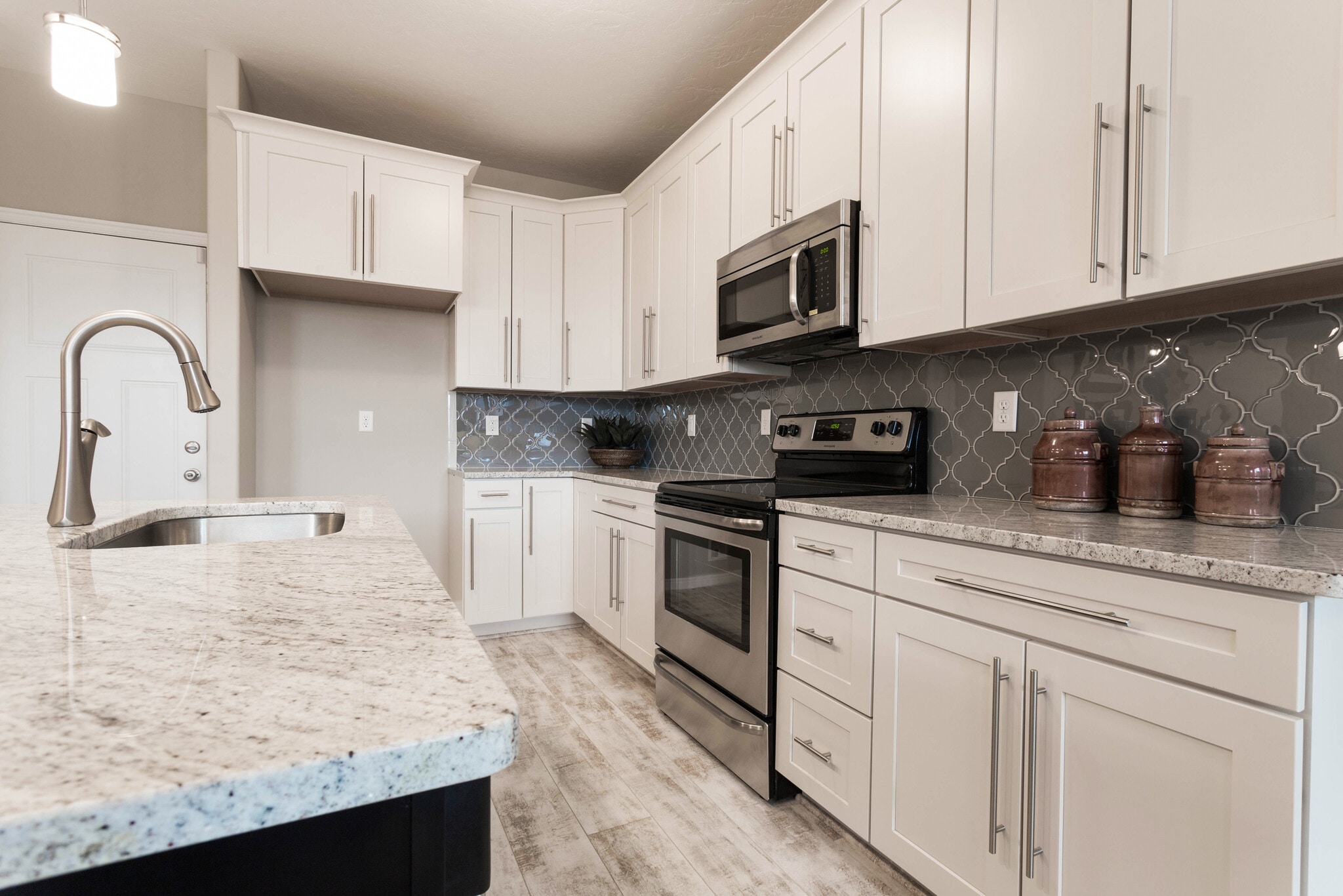 Kitchen - 14938 S Emerald Pools Ln