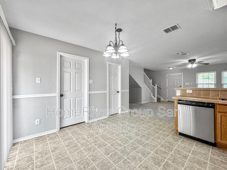 Building Photo - 128 Gatewood Bay