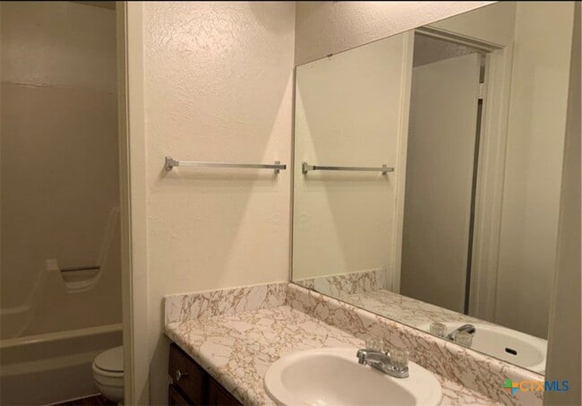 Building Photo - 1409 Paseo Del Oro