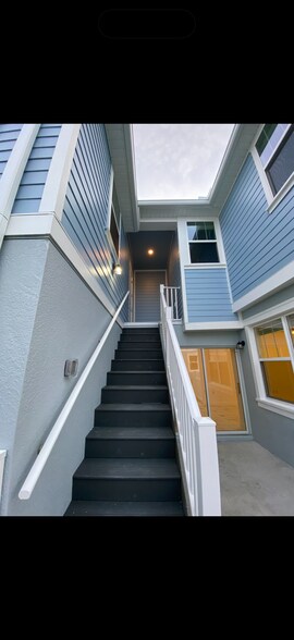 Building Photo - 12048 Via Caselli Ln