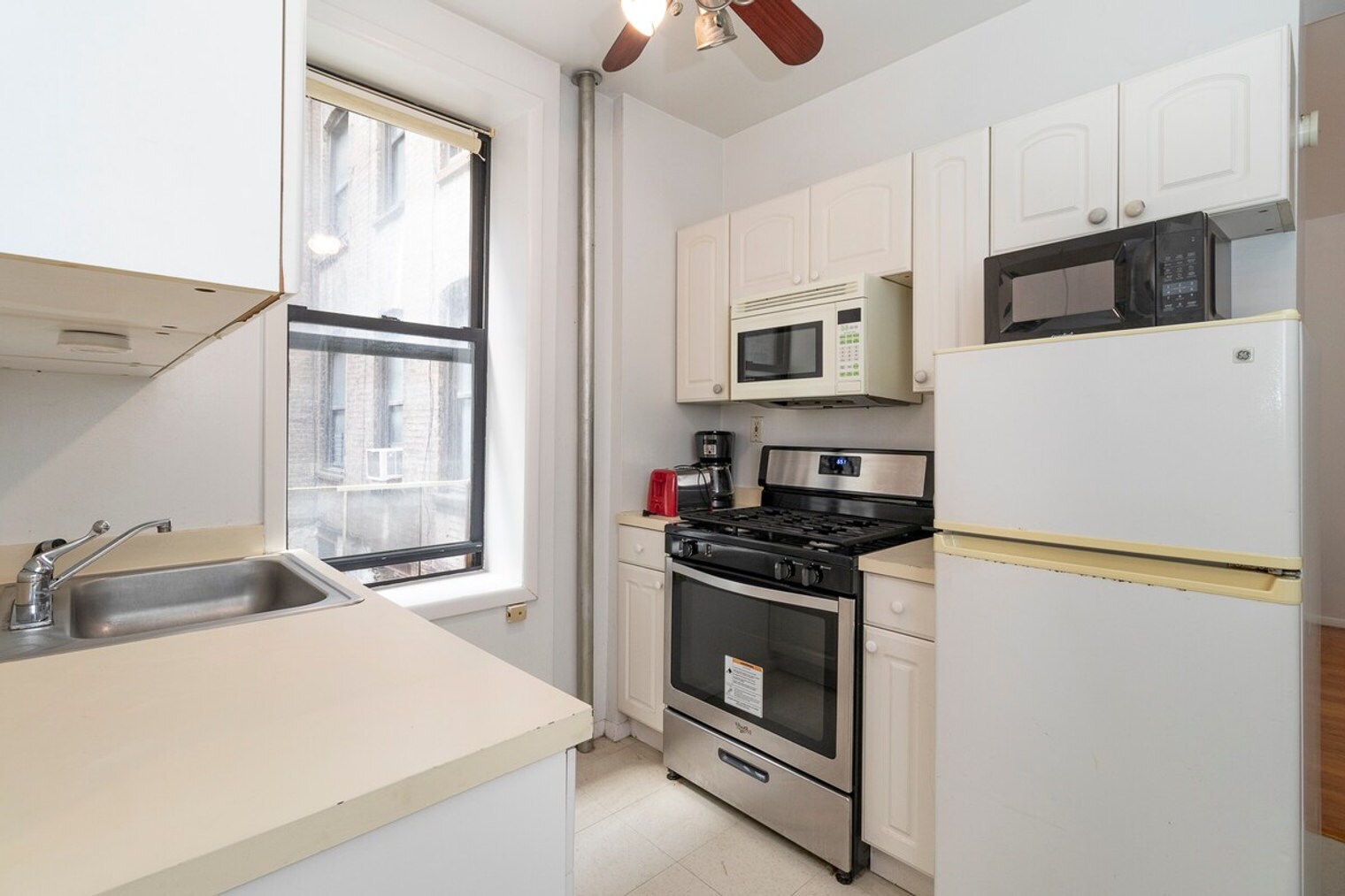 Building Photo - 306-318 East 96th Street-SI ID1032044P