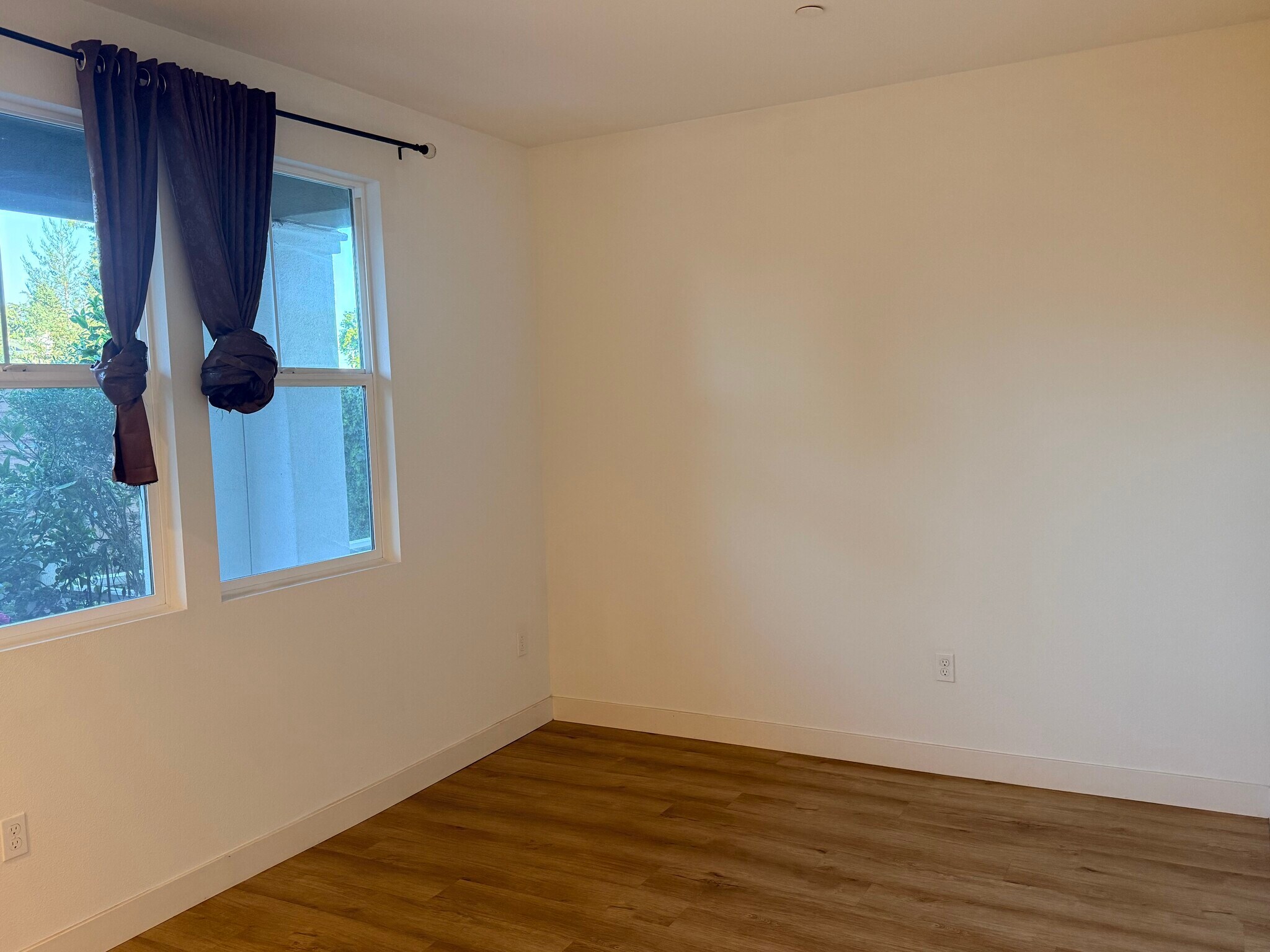 Building Photo - 30722 Sugarmill Ln
