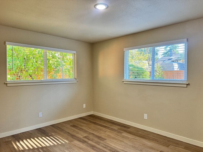 Building Photo - 5713-5713 64th St W