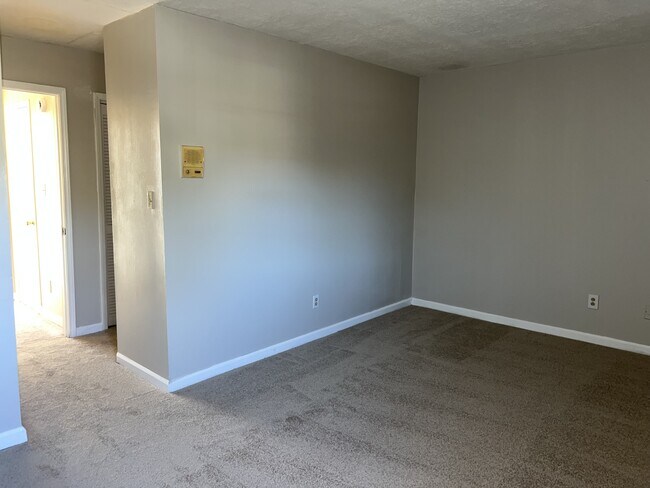 Building Photo - 2644 WMS Grant Reynolds Rd