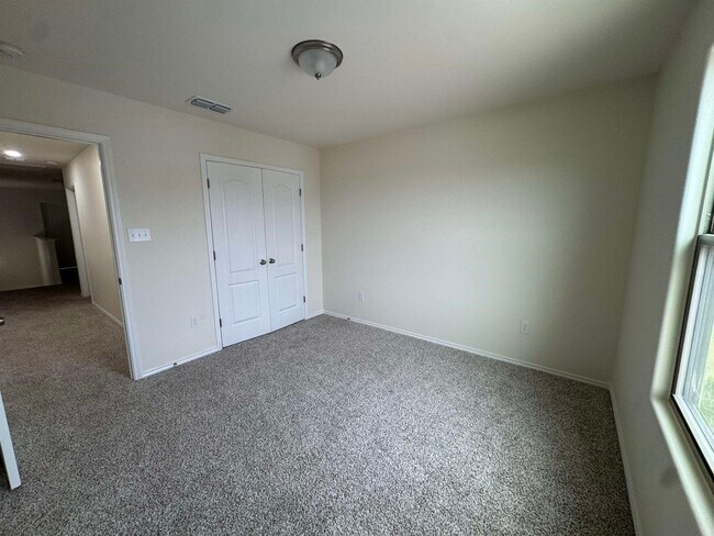 Building Photo - 1828 Port Louisiana Dr