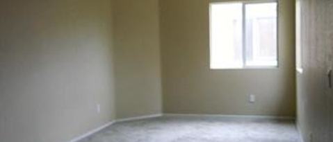 Building Photo - 650 Laxford Rd