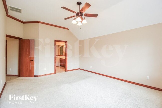 Building Photo - 232 SW 136th St