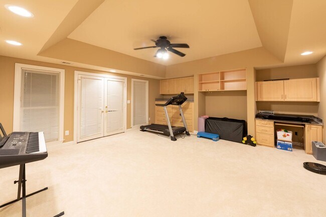 Building Photo - 4785 Waterhaven Bend