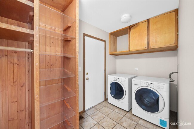 Building Photo - 2219 Beaumont Ct