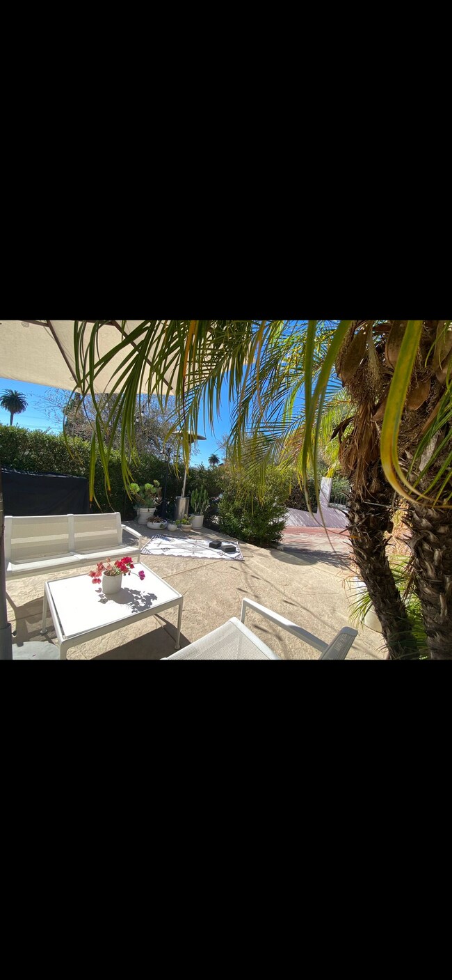 Building Photo - 4525 Avocado St