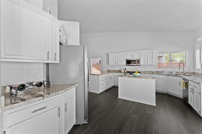 Building Photo - 1804 W Madero St