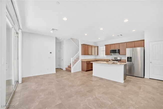 Building Photo - 2718 Hammetts Landing Walk