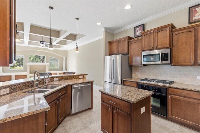 Building Photo - 8307 Old Town Dr