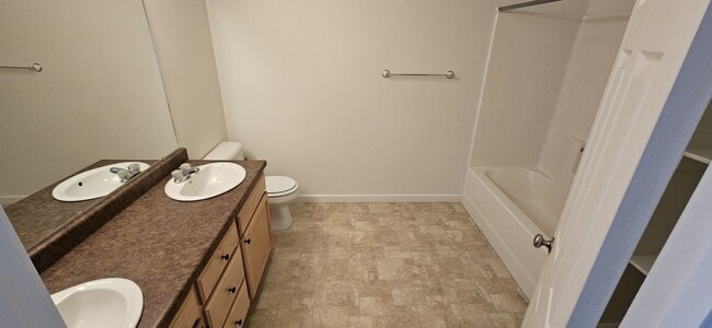 Building Photo - 400 Par Ave