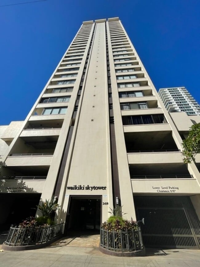 Building Photo - Partly Furnished / 1 Bedroom, 1 Bathroom, 1 Parking (Waikiki Skytower)
