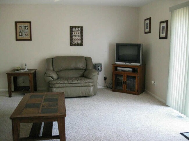 Building Photo - 6205 Alyse Lane