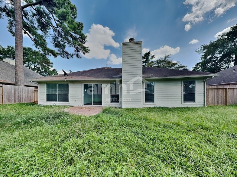 Building Photo - 9710 Sundew Dr