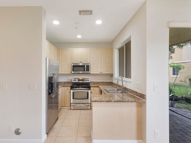 Building Photo - 4282 Berkshire Wharf Dr