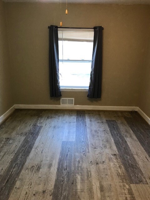 Living Room - 709 9th Ave SW